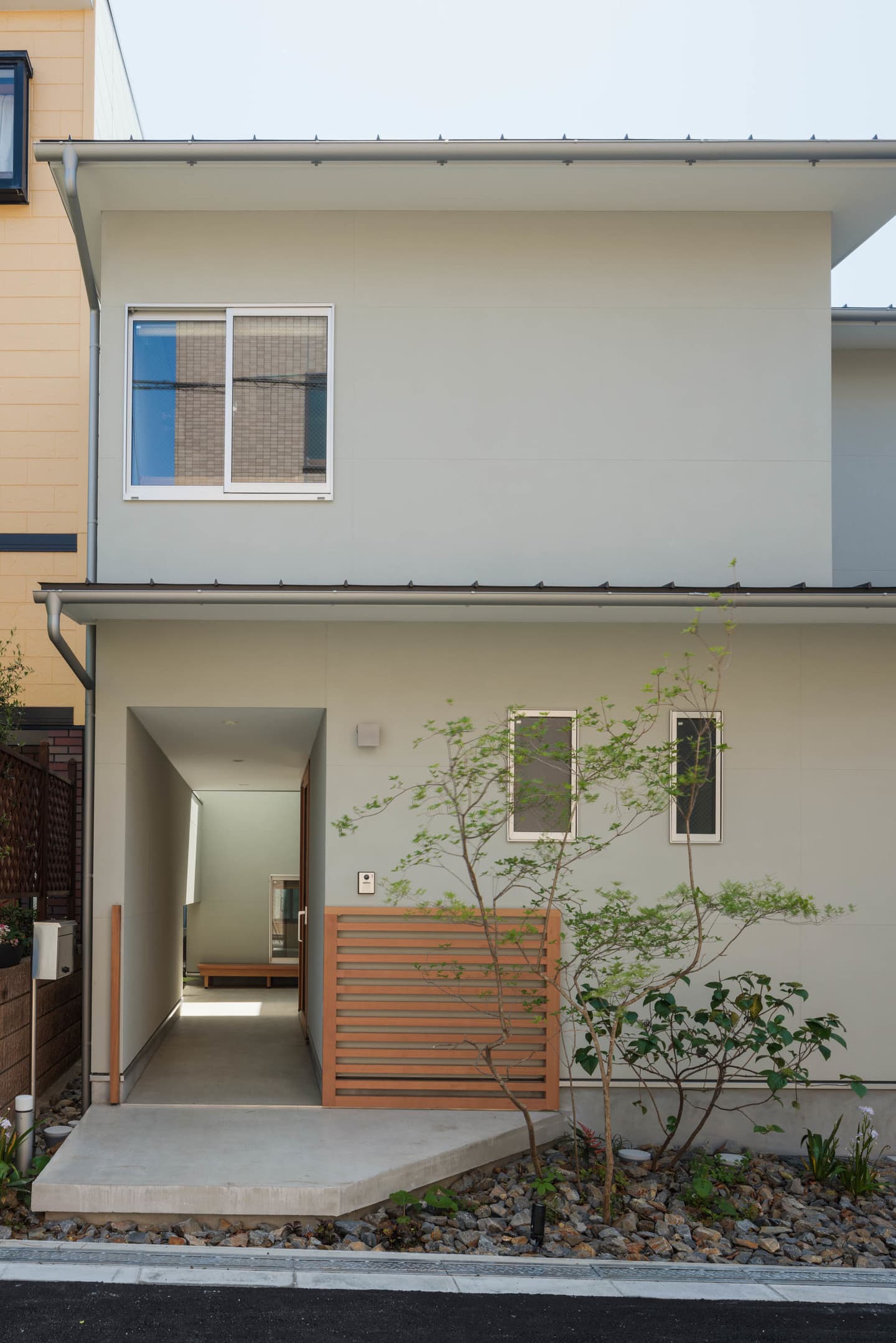 大阪の建築家・中平勝が設計した庭のある住宅